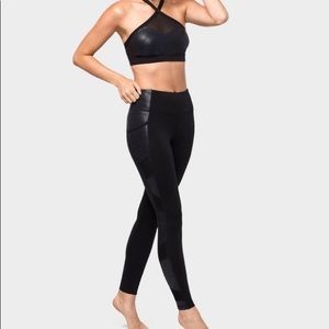Manduka Mesh Pocket Legging